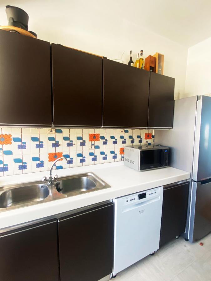 Amazing Private Room In Apartment With Sea Beach View - Pool - Park - Private Condominium - Access To The Beach Oeiras Exterior foto